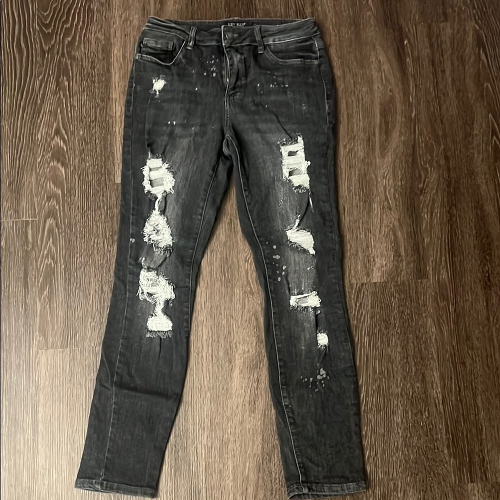 Distressed gray Jeans